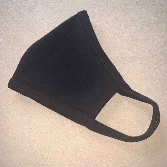 Taj Ambar Accessories - 😷 Basic Masq: Blaq